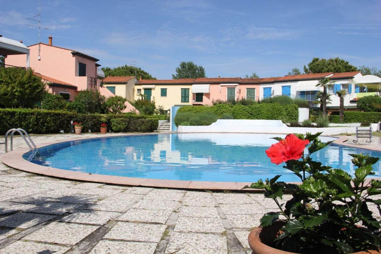 Villaggio Dei Gabbiani ลิโดดิเยโซโล ภายนอก รูปภาพ
